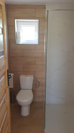 Bathroom 3, Willa Maria, Świebodzin