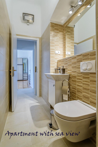 Bathroom 3, Summertime Apartments, Zadar