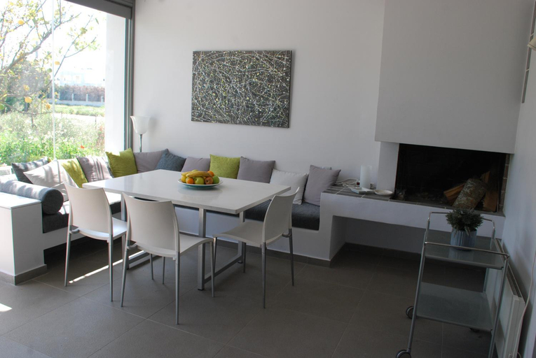 Others 4, Beach Front Villa in Loutraki, Peloponnese