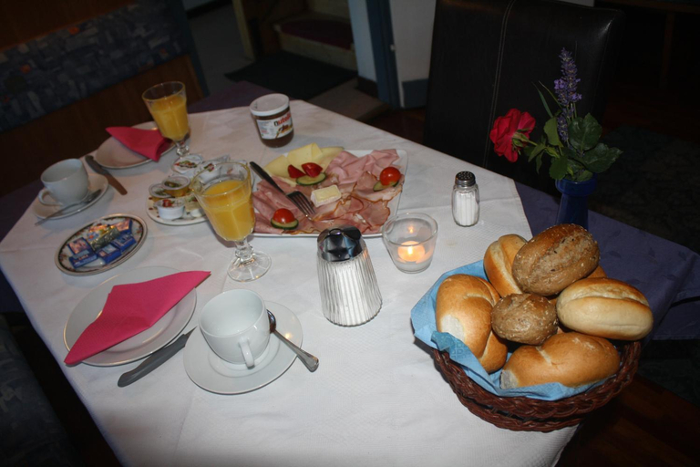 Others 4, Casa da Honna, Lienz