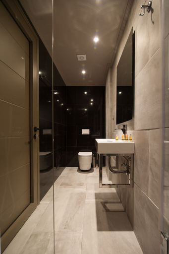 Bathroom 5, Minoos Hotel, Crete