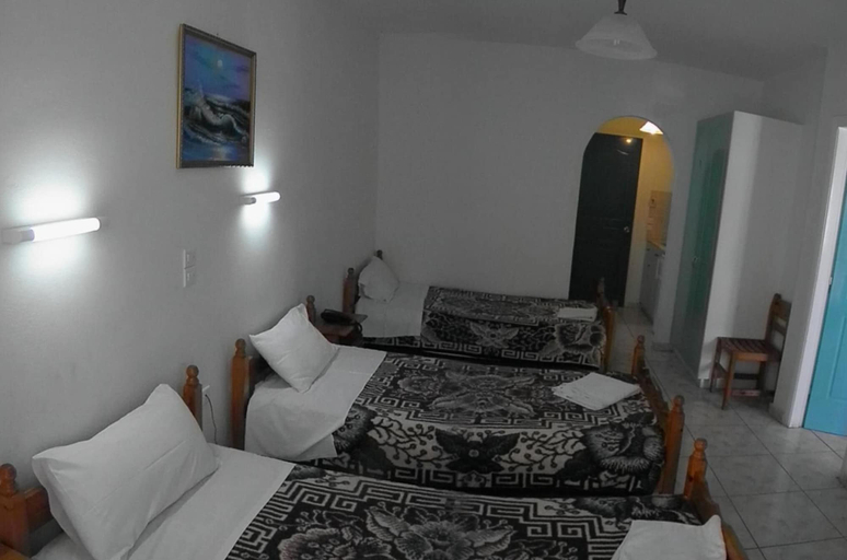 Bedroom 5, Vossos Hotel Apartments, Ionian Islands