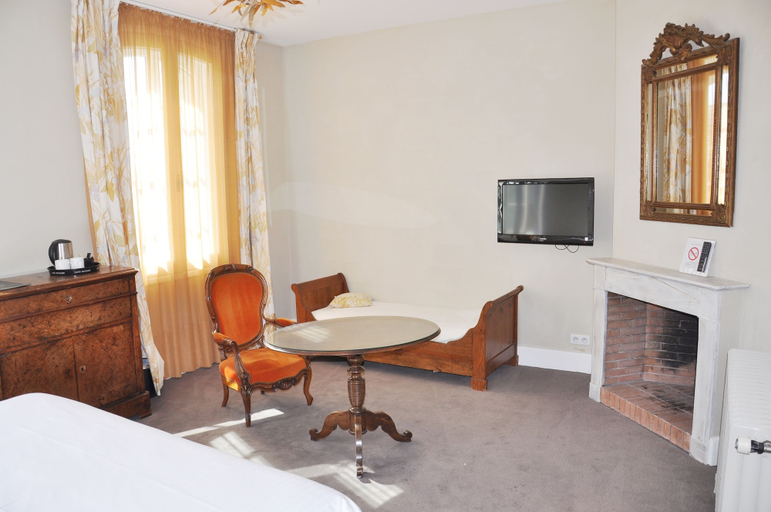 Bedroom 2, Hôtel de France, Gers