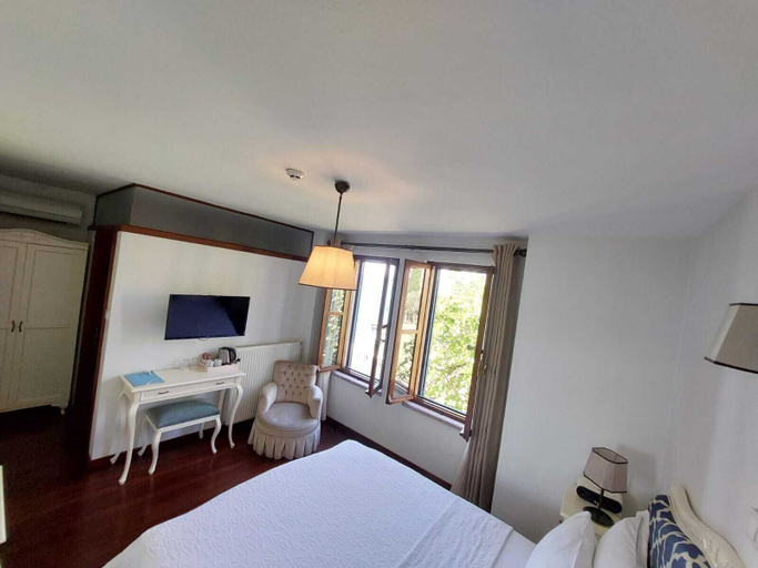 Bedroom 2, Ferahi Evler Otel, Ayvalık
