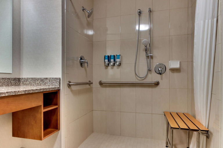 Bathroom 4, Drury Inn & Suites Knoxville West, Knox