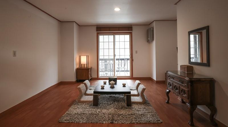 Others 3, Yangyang Caddis Pension, Yangyang
