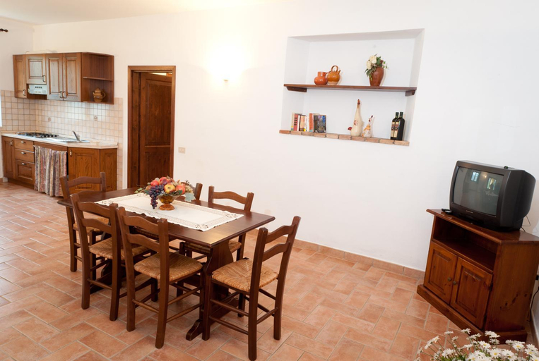 Others 5, Capracotta, Grosseto