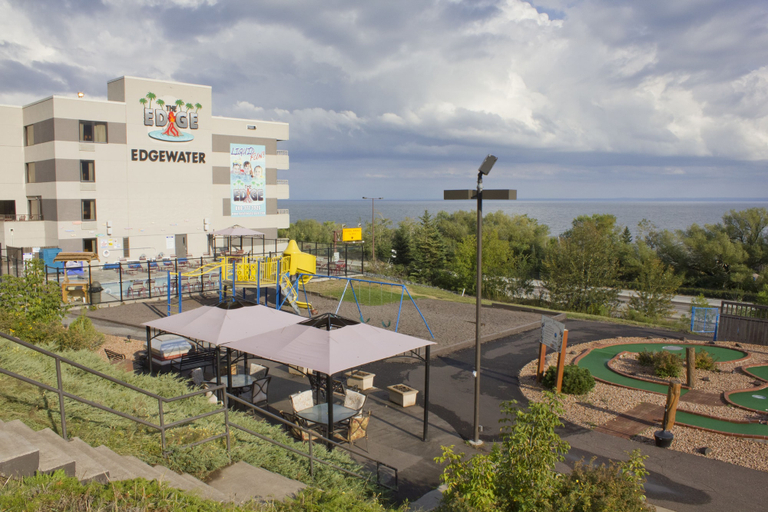 Exterior & Views 2, Edgewater Hotel & Waterpark, Saint Louis