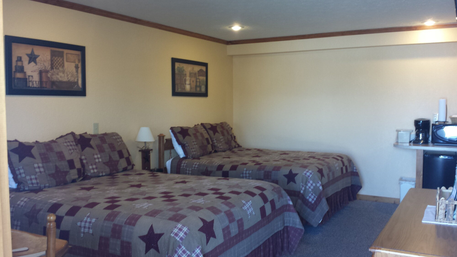 Bedroom 3, The Garrett Inn, Garrett