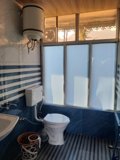 Bathroom 3, Gulab - B Homestay, Dehradun