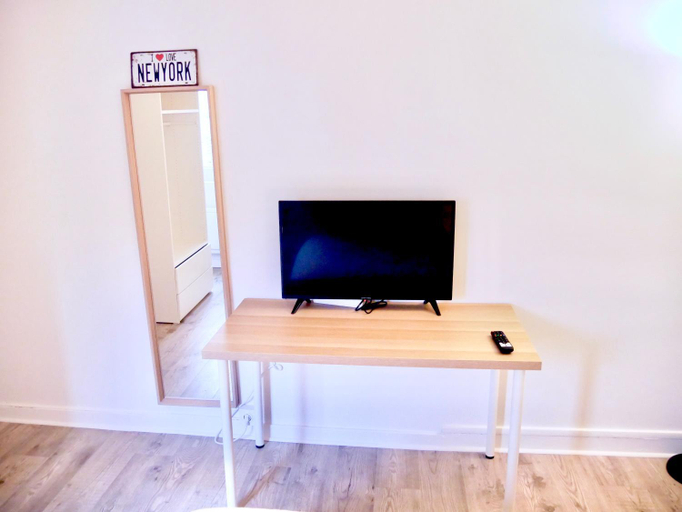 Others 5, Travel New York Logement en Colocation, Yonne