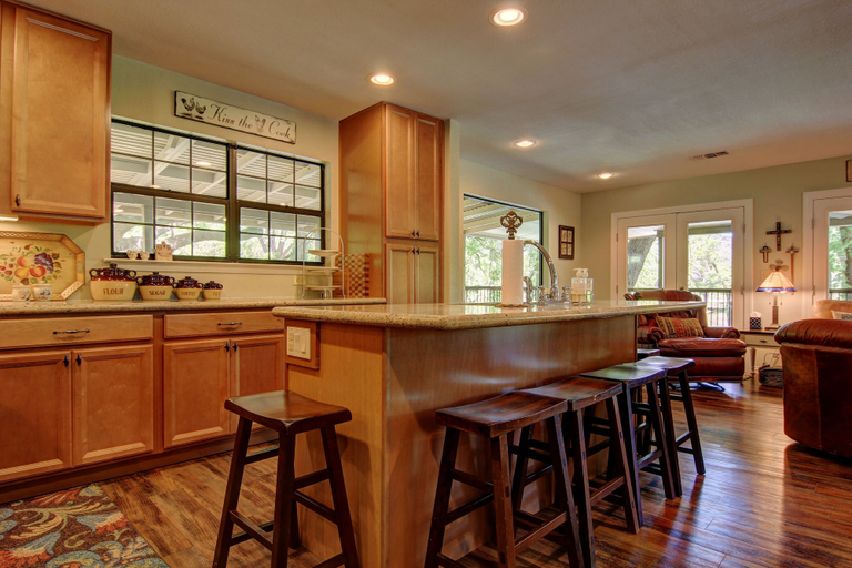 Private kitchen 2, Leaning Oak PRD923 by RedAwning, Comal
