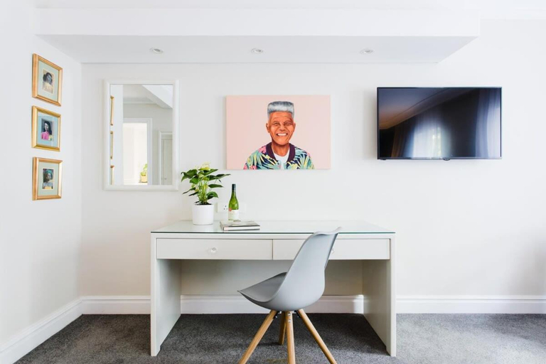 Others 3, Hotel type living, spacious, central, secure,wifi!, City of Cape Town