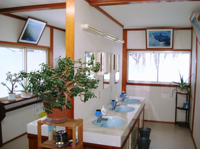 Bathroom 3, Togakushi- Kogen Minshuku Rindo, Nagano