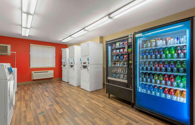 Food & Drinks, Studio 6 Corporate Extended Stay Buffalo Amherst NY, Erie