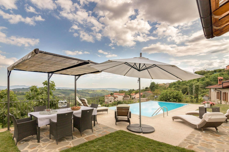 Others 5, Pool & Sauna Villa Gizela, Brda