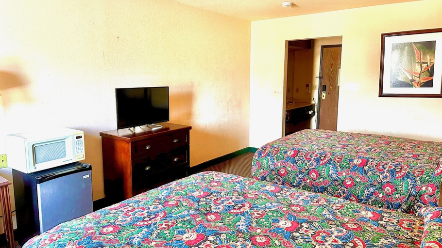Room 5, Haven Inn & Suites, Walton