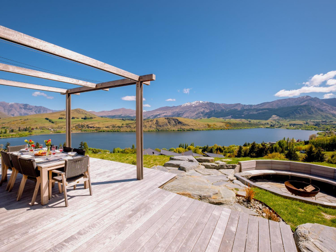 Others 5, Sicilian Luxury Retreat, Queenstown-Lakes