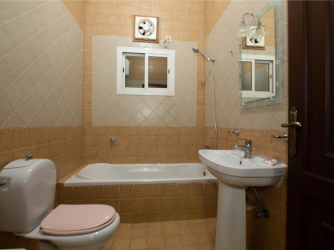 Bathroom 4, Shati Albasateen Serviced Apartments, Jeddah