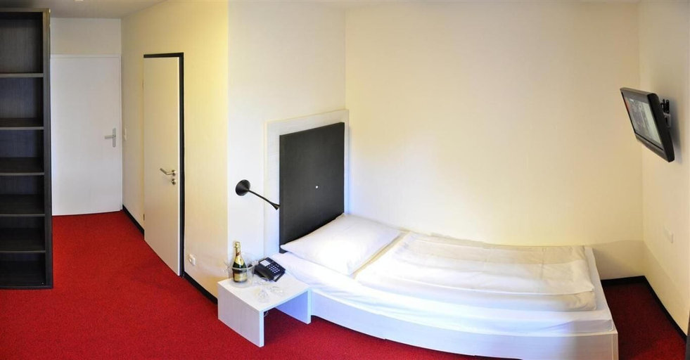 Bedroom 4, Hotel Amiga, München