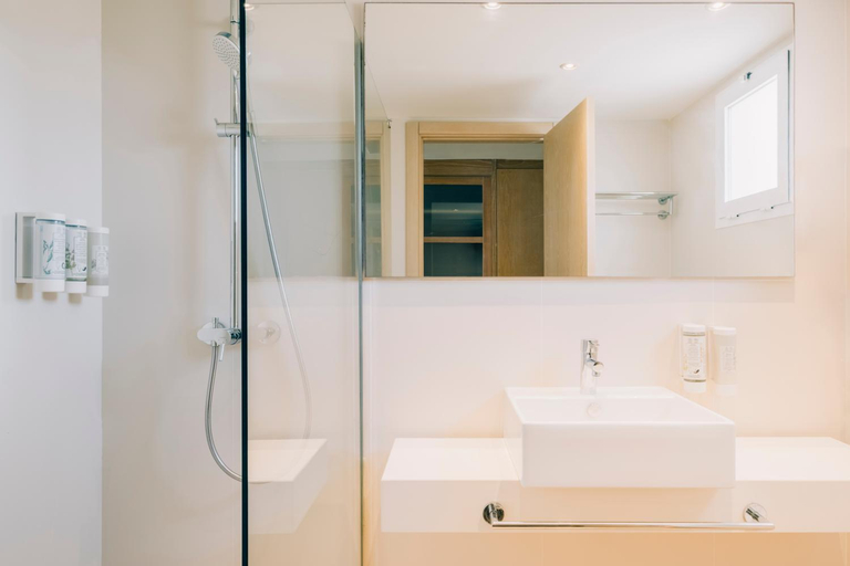 Bathroom 5, Iberostar Waves Club Cala Barca, Baleares