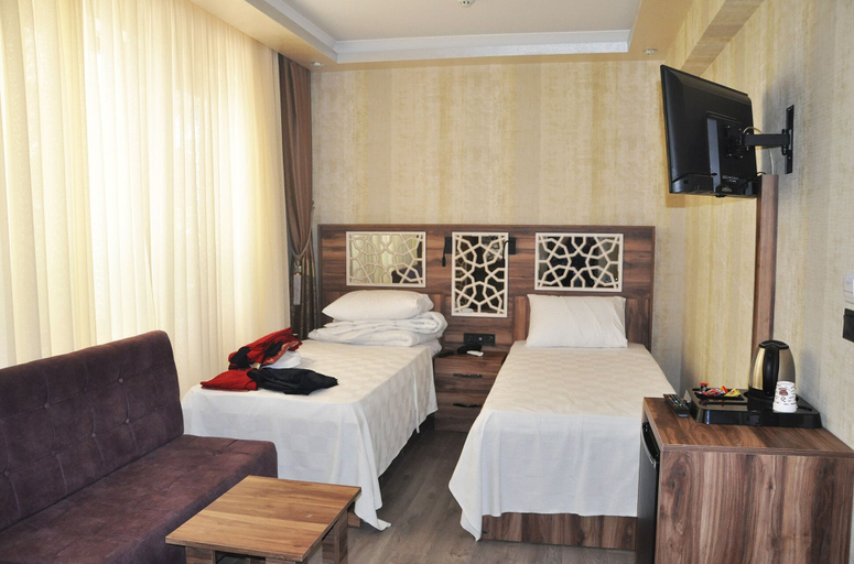 Bedroom 5, Yalova Sezon Hotel, Merkez