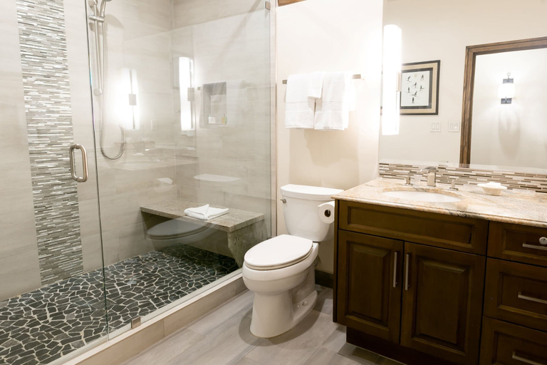 Bathroom 5, Bald Eagle Two Bedroom 2 Apartment Hotel by RedAwning, Summit