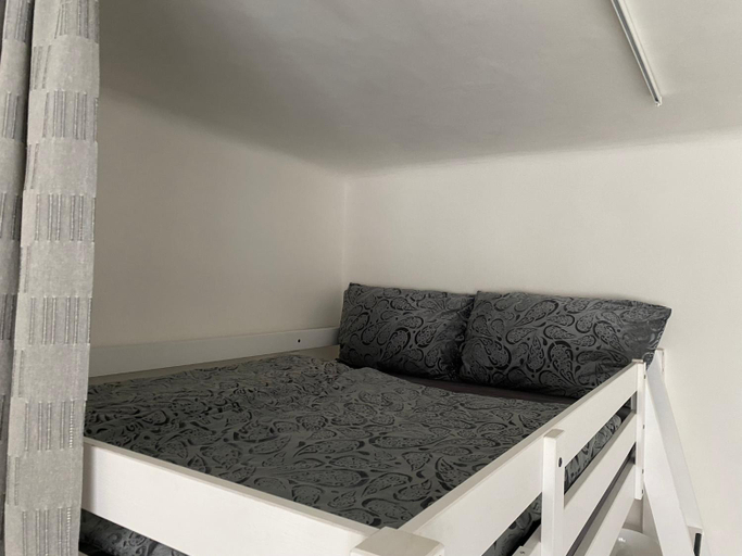 Bedroom 2, Tulip Apartment, Praha 7