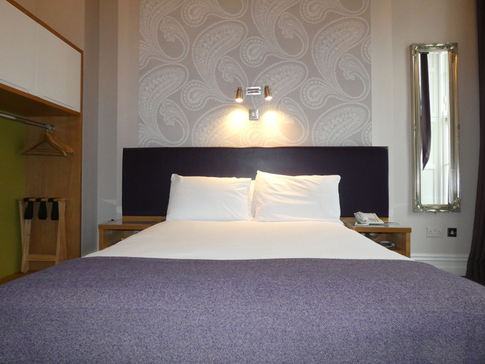 Bedroom 3, Jackson Court Hotel, Dublin
