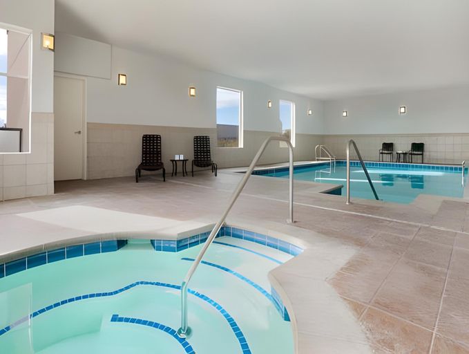 Sport & Beauty 5, Hilton Garden Inn Edmonton International Airport, Division No. 11