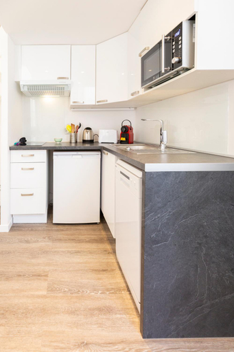 Kitchen 2, Chez Thibault - Studio renove 2-4pers Centre Antibes Fersen, Alpes-Maritimes