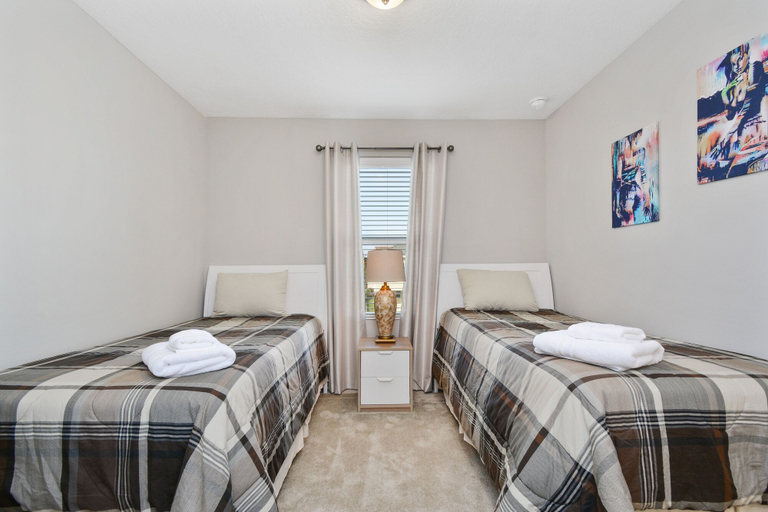 Room 5, Four Bedrooms TownHome Close to Disney 5162A, Osceola