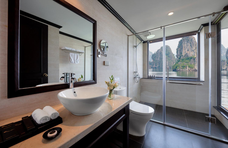Bathroom 4, Mon Cheri Cruises, Hạ Long