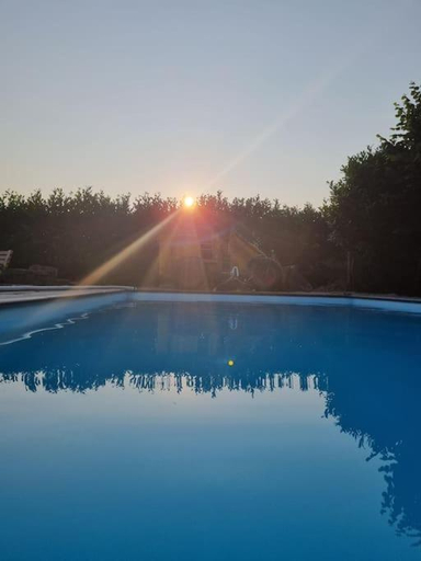 Others 2, 8 person apartment with heated swimmingpool Hoek van Winssen, Druten