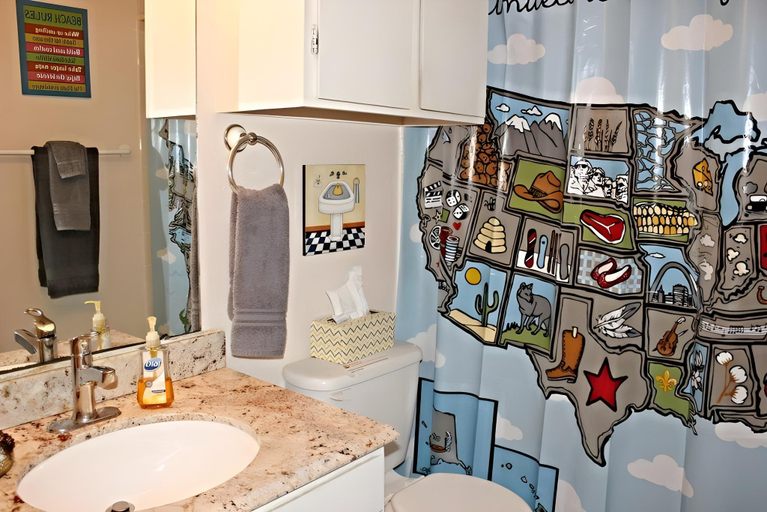 Bathroom 4, Golden Gull, Aransas