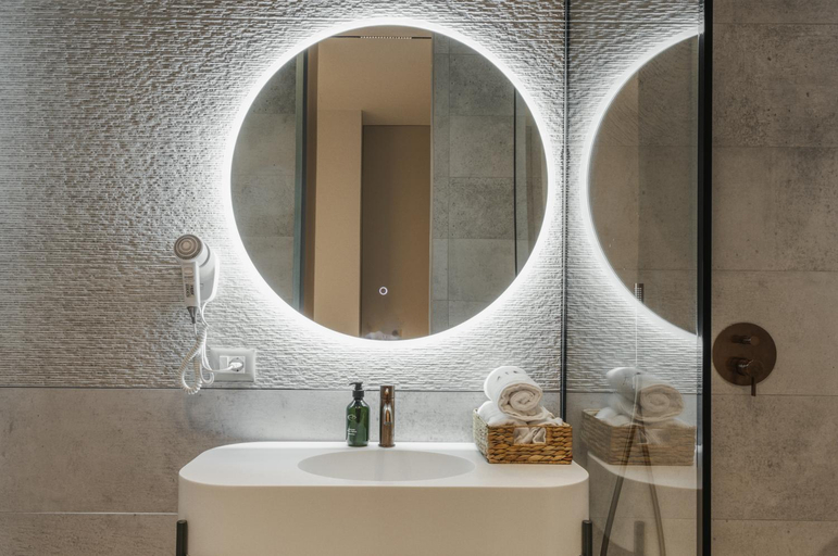 Bathroom 4, Zins Luxury Apartments, Durrësit