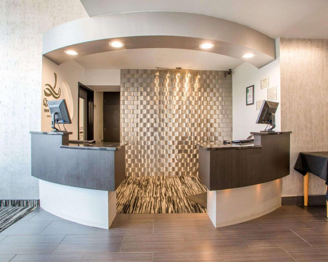 Public Area 2, Quality Inn & Suites North/Polaris, Franklin