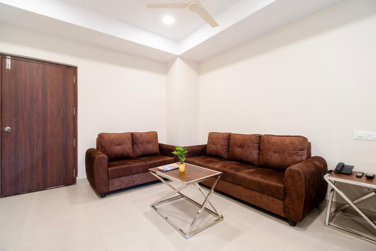 Others 5, Monday hotels Swarnas The Capital, Krishna