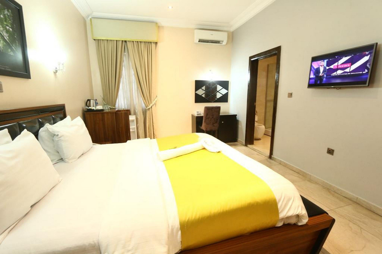 1, ST Hotel and Apartment, Ikpoba-Okha