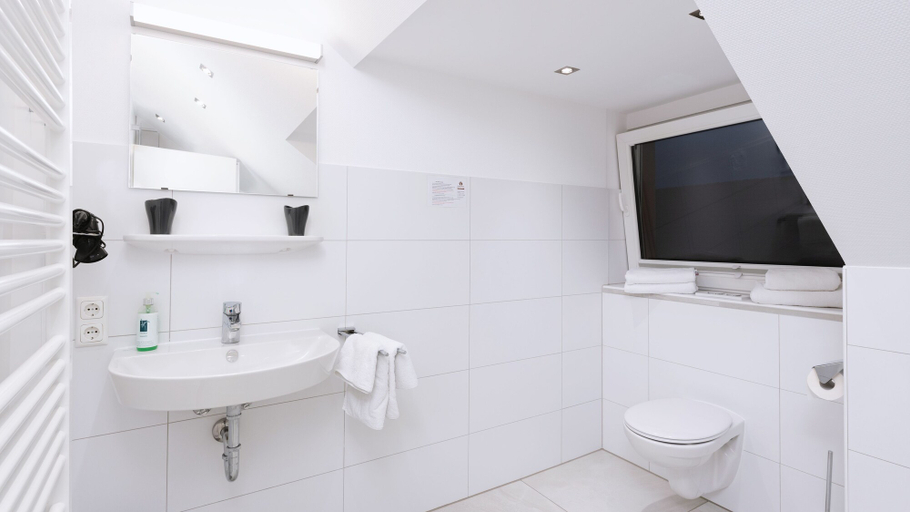 Bathroom 5, Aparthotel - Stadtvilla Premium, Schweinfurt