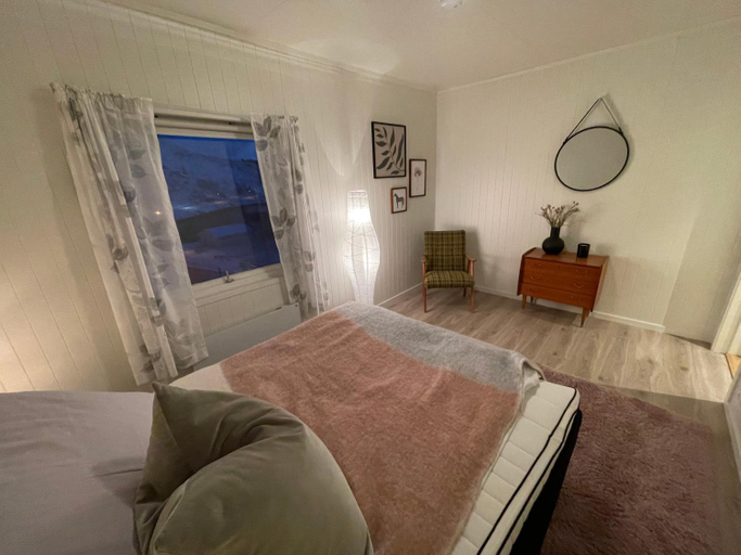 Bedroom, Lofoten Aurora Seafront Penthouse 罗弗敦极光海滨顶层豪华公寓, Moskenes