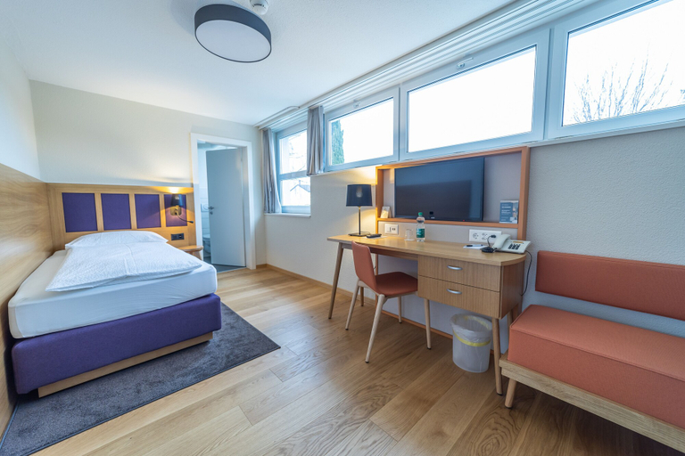 Bedroom 3, Dialoghotel Eckstein, Zug