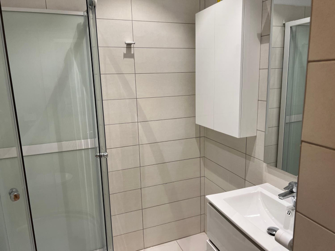 Bathroom 5, Stunning 2-Room Penthouse with Lakeview W11, Municipiul Bucuresti
