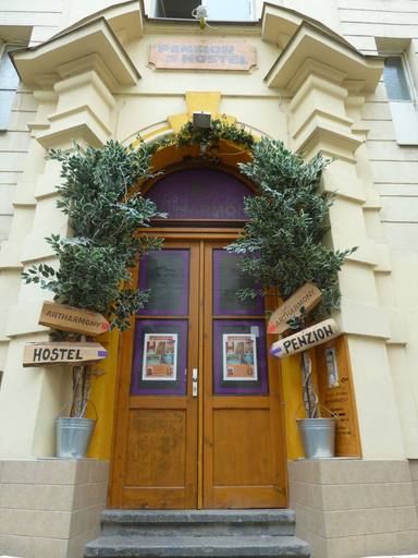 Primary image
