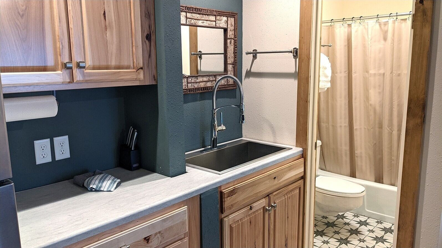 Others 4, Fawn Valley Inn: 272 Condo, Larimer