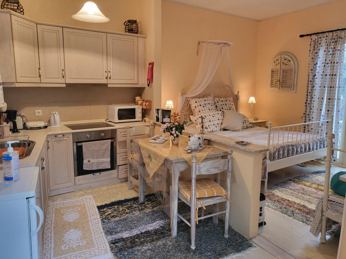 Others 5, Yiannas Studio, Ionian Islands