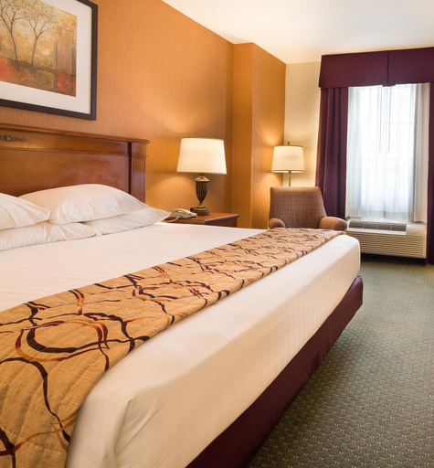 Bedroom 3, Drury Inn & Suites Indianapolis Northeast, Indianapolis