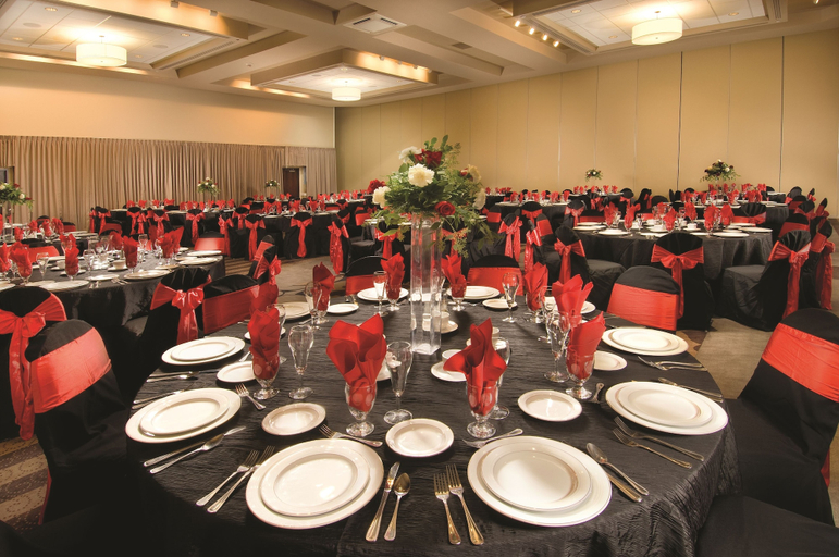 Food & Drinks 5, Drury Plaza Hotel Broadview - Wichita, Sedgwick