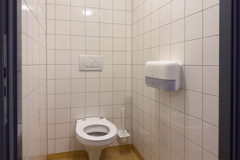 Bathroom 4, Stayokay Heemskerk - Hostel, Heemskerk