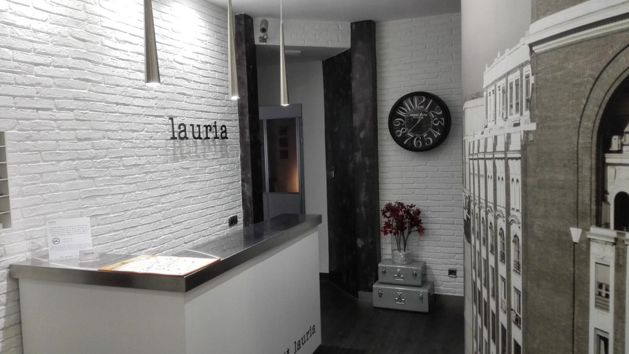 Others 4, Hostal Lauria, Madrid